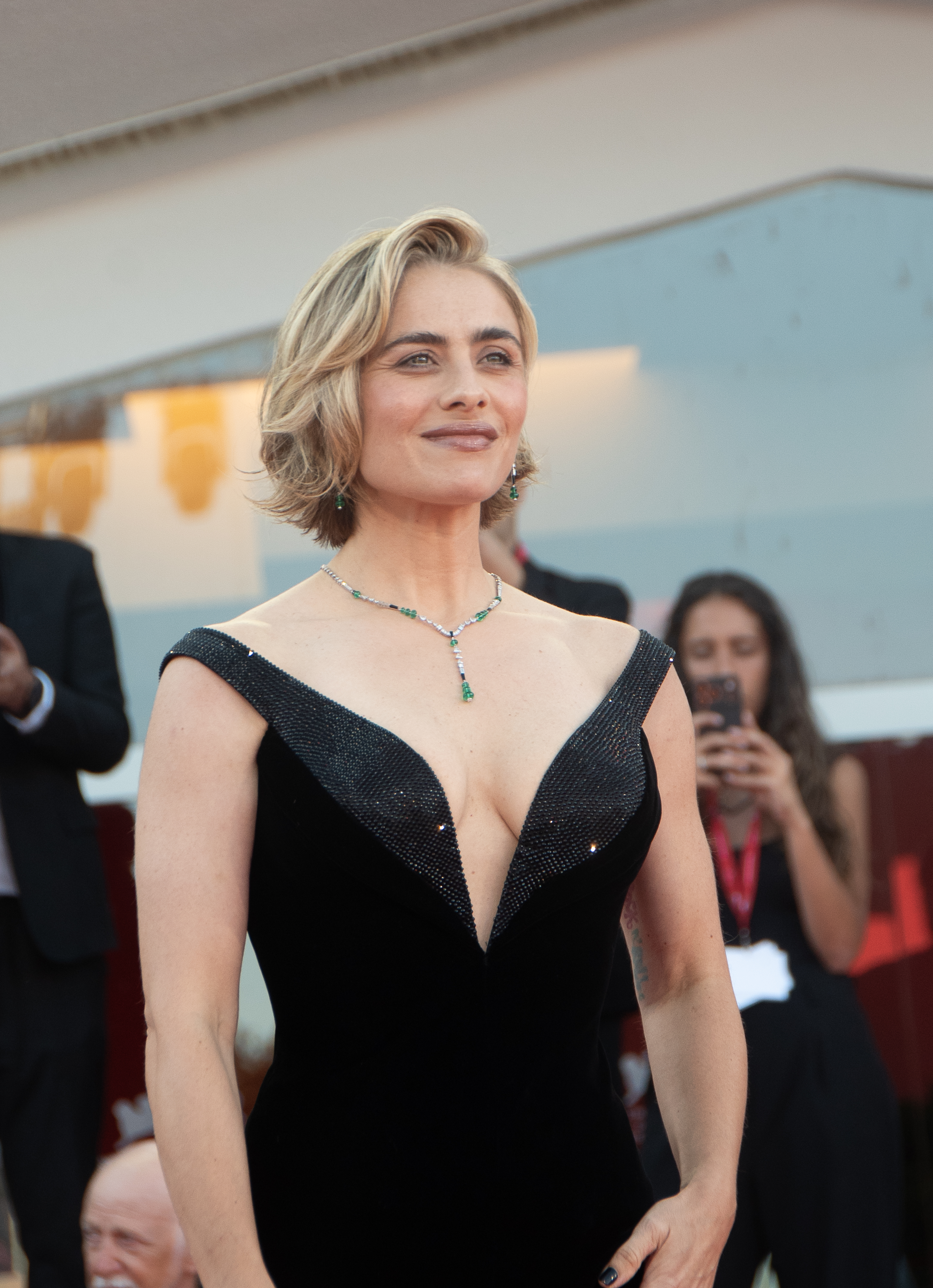 — italie venise cinema 83rd mostra del cinema 12 09 2026 83rd mostra del cinema closing ceremony red carpet greta scarano